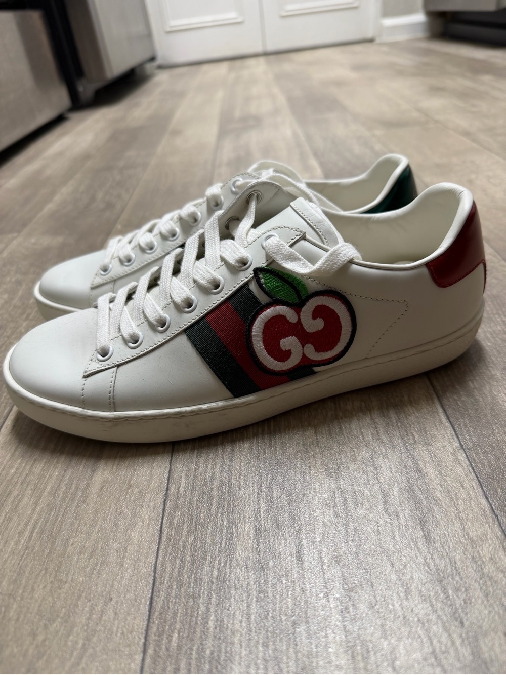 Gucci White Leather Sneakers with Red & Green Apple Patch
